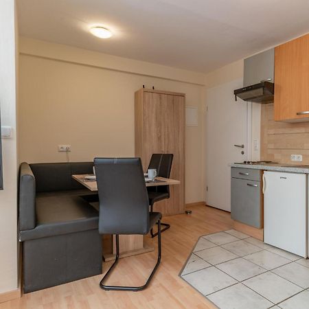 Town House Apartment Hopfgarten im Brixental Exterior photo